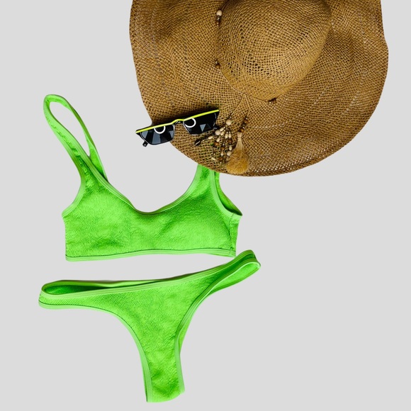 Kendal and Kylie Trendy Green Bathing Suit Set - Picture 2 of 6